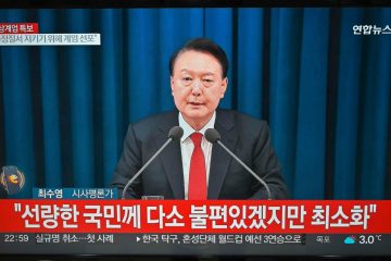 Fernsehansprache / Südkoreas Präsident Yoon Suk Yeol ruft Kriegsrecht aus