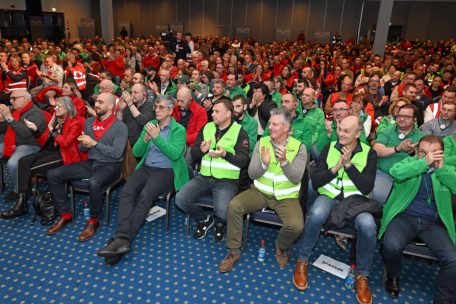 Gemeinsame Aktion / „Wenn es sein muss, bis zum Generalstreik“: OGBL und LCGB protestieren zu Kollektivverträgen 