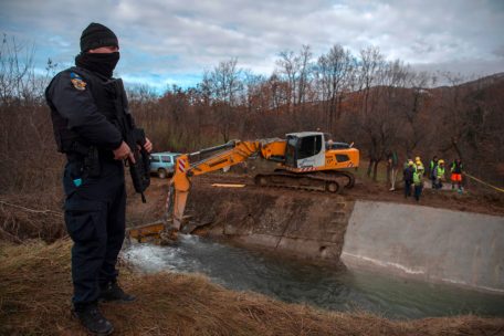 Kosovo / Nach Sprengstoffanschlag: Wer terrorisiert wen auf dem Amselfeld?