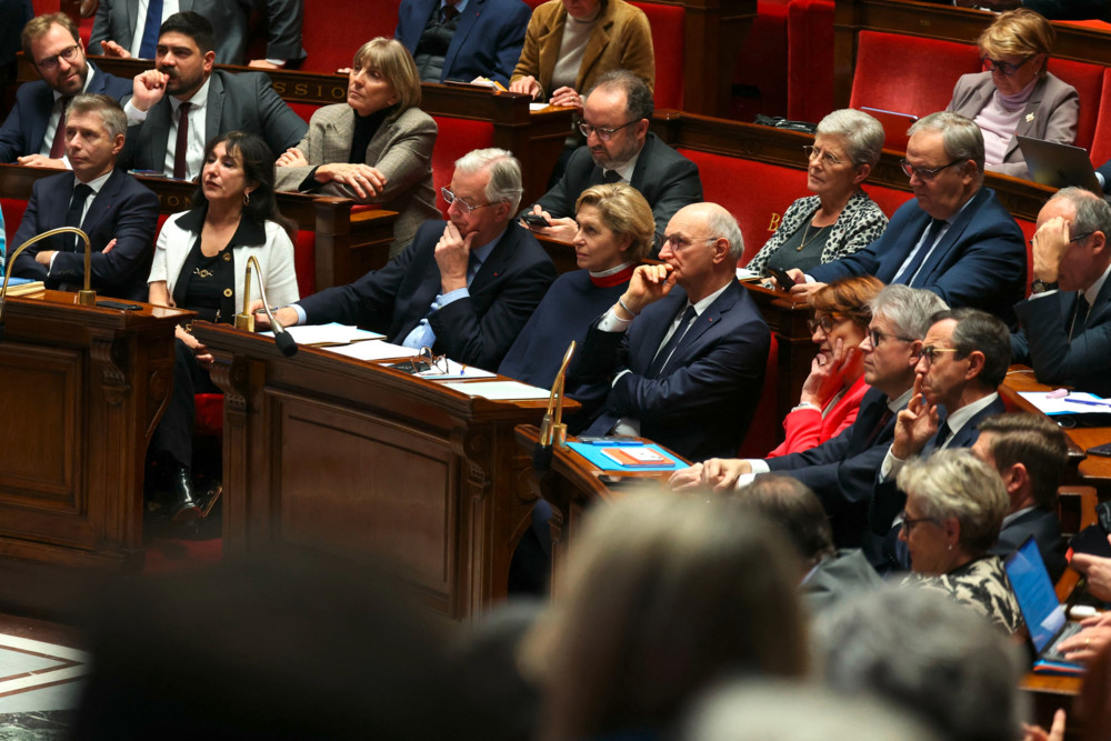 Editorial / Frankreich steckt politisch in einer Sackgasse