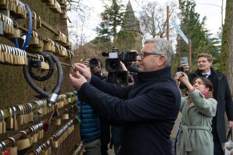 Ein Kommissar schließt sich an: Magnus Brunner