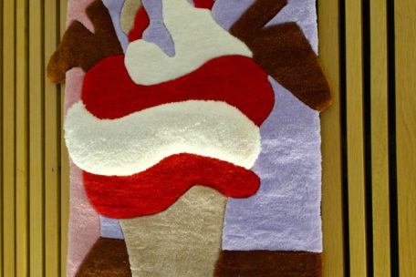 Teppich-Kunst mit Botschaft