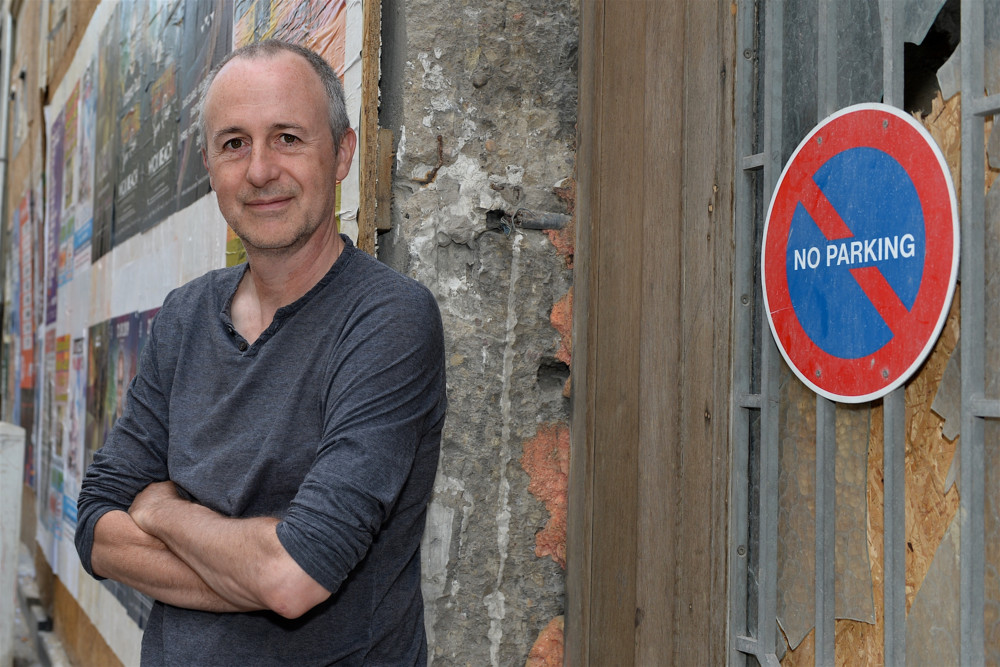 Critique littéraire / „Miss Mona“ de Tullio Forgiarini, ou: qui a peur des fachos?