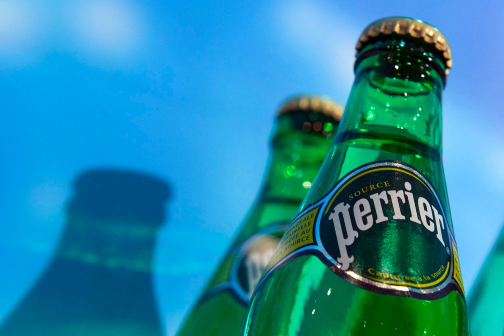 Frankreich / Gesundheitsbehörde fordert, Einstellung der Produktion von Perrier-Mineralwasser zu erwägen