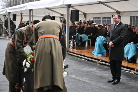 Bildergalerie / Ardennenoffensive: Gedenkfeier am Schumannseck