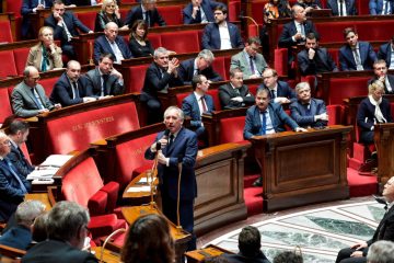 France / Les gaffes, mineures mais dommageables, de François Bayrou