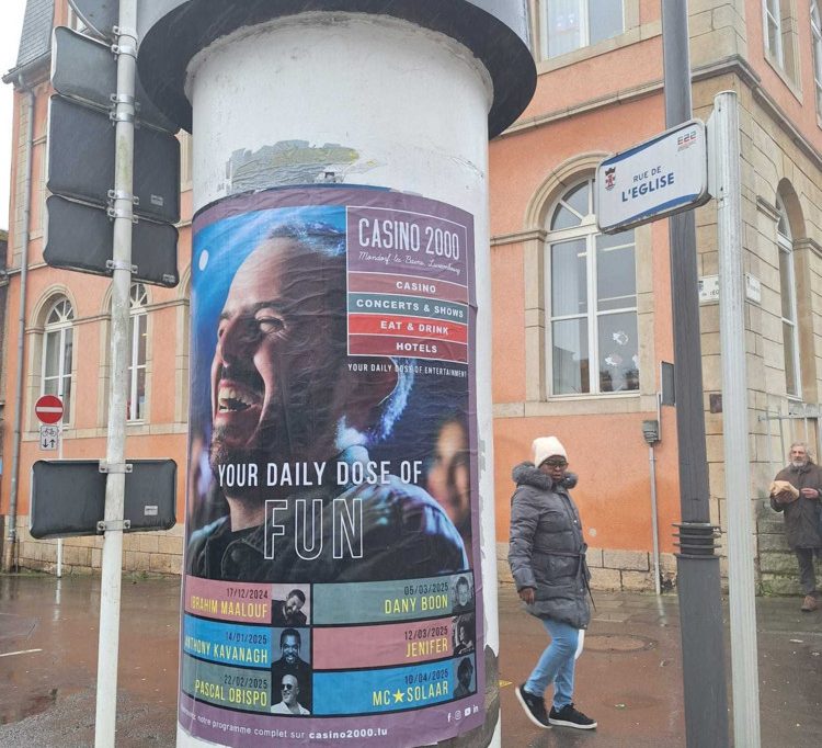 Forum / Die Litfaßsäule – rundum kultig und immer noch aktuell und informativ!