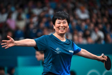 Ni Xia Lian schrieb in Paris Geschichte