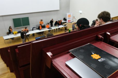 Die Luxemburger Studentenvereinigungen hatten sich am Donnerstag in einem Hörsaal der Uni Luxemburg versammelt