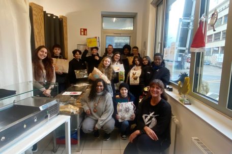 Luxemburg-Stadt / „Fieldgen“ goes „Stëmm“: Engagierte Schüler setzen sich für Obdachlose ein