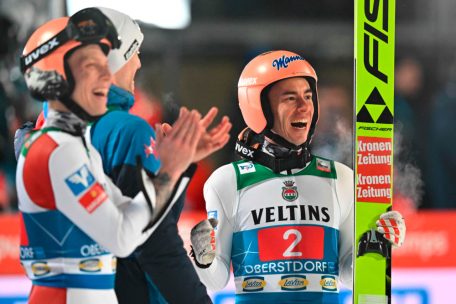 Skispringen / Austria-Gala zum Auftakt der Vierschanzentournee in Oberstdorf