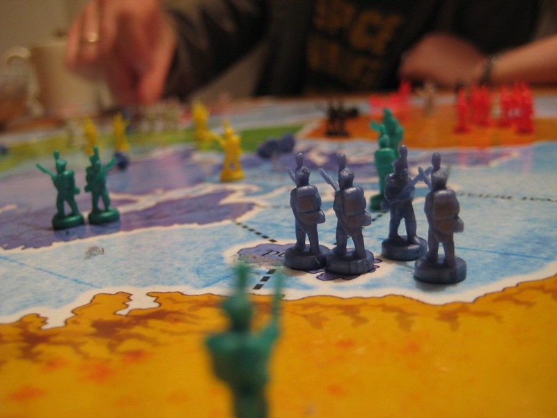 Editorial / Die Welt spielt weiter Risiko