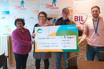 Luxemburg / Schungkëscht spendet 1.800 Euro an die Stëmm vun der Strooss