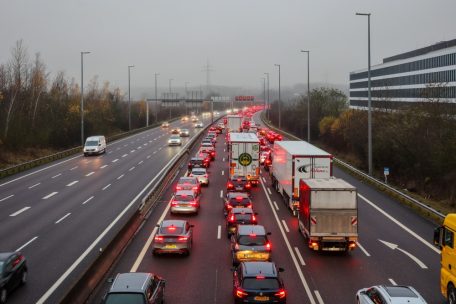 Verkehr / Ein Land im Stau: Wie viel Zeit Luxemburgs Fahrer in Autoschlangen verbringen