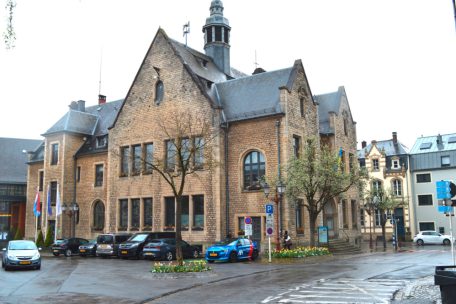 Ettelbrück / Hundert Millionen Euro an Ausgaben: Budgetvorlage mit den Stimmen der LSAP-CSV-Mehrheit verabschiedet