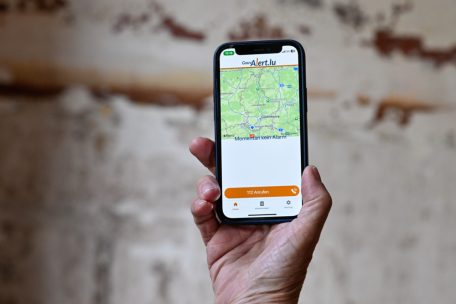 Flüchtige Person / Kritik an LU-Alert-Meldung: Warum die Polizei die Warnung am Freitag herausgegeben hat