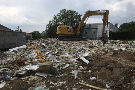 Entsorgung / 6.000 Tonnen asbestverseuchter Bauschutt gehen jährlich ins Ausland