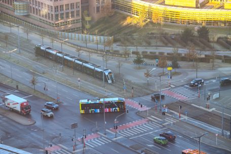 Mobilitätsstudie / Bus, Tram, Fahrrad oder Auto? 8.000 Einwohner sollen zum neuen nationalen Mobilitätsplan beitragen