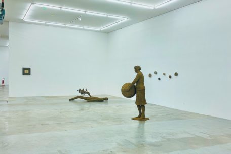 Besonders bekannt ist Friedmann für ihre Skulpturen