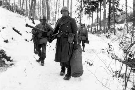 L’histoire du temps présent / Janvier 1945: Le coup de pression de l’appareil d’Etat sur le gouvernement