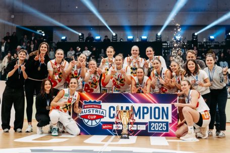 Auslands-Basketball / Pokalsieg für Liz Irthum, Meynadier und Saarlouis schlagen erneut ALBA