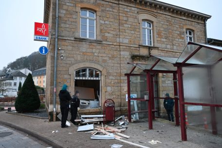 Reisdorf / Gesprengter Geldautomat: Täter haben kein Bargeld gestohlen