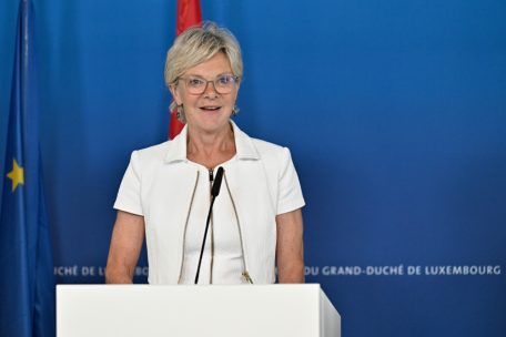 Luxemburg / Betrüger nutzen Foto von Martine Hansen –  Ministerin distanziert sich von Facebook-Inhalten