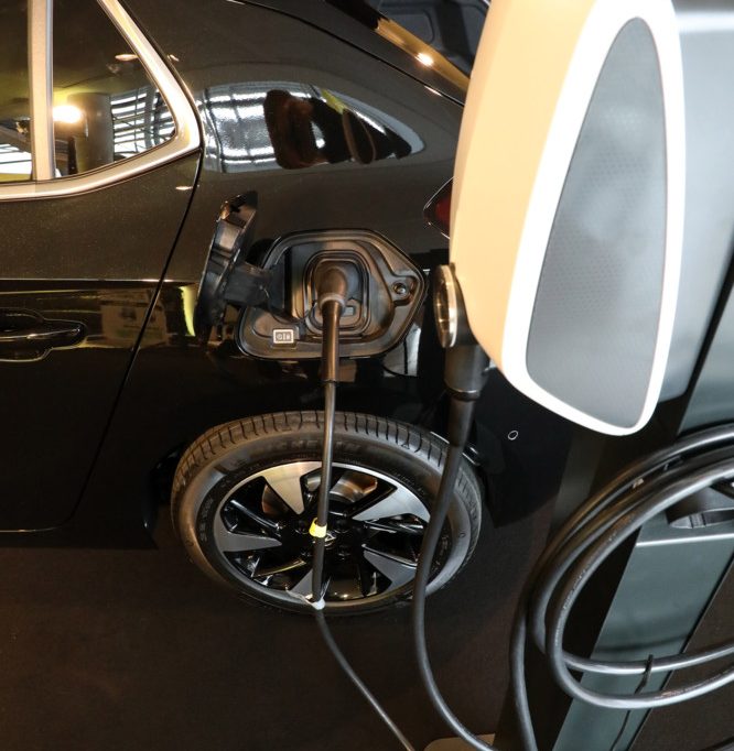 Luxemburg / Zu Hause Strom tanken: Wer sein Elektroauto schnell lädt, zahlt mehr