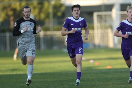 Tim Kips (l.) hat sich vorgenommen, kommende Saison mehr Spielzeit zu bekommen