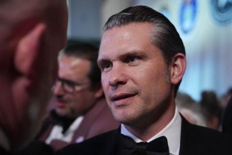 USA / Umstrittener Trump-Kandidat Hegseth vom US-Senat als Pentagon-Chef bestätigt