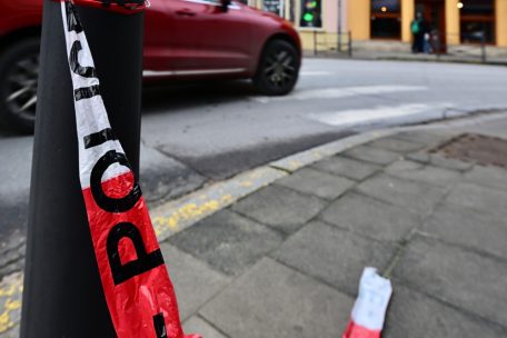 „In Höhe des Zebrastreifens“ / 85-jähriger Fußgänger wird in Remich von Lkw erfasst und stirbt