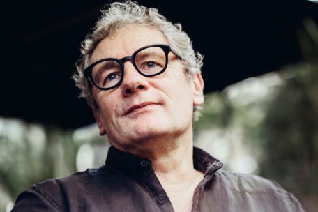 Der Geophysiker Christian Hübscher, Leiter des Bereichs Marine Geophysik an der Universität Hamburg, erforscht seit fast 20 Jahren in enger Zusammenarbeit mit griechischen Kollegen die Vulkane von Santorini. 