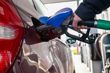 Spritpreise / Super 98, Diesel und Heizöl werden billiger – Super 95 bleibt unverändert
