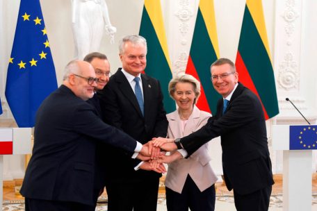 Energie / Abkehr von Russland: Baltische Staaten an europäisches Stromnetz angeschlossen