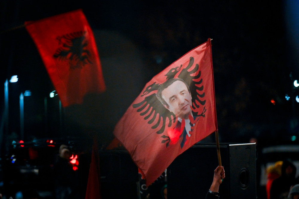 Wahl im Kosovo / Partei von Regierungschef Kurti verfehlt offenbar absolute Mehrheit