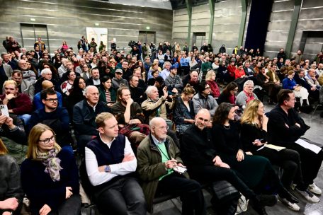 Rund 300 Menschen waren bei der Auftaktveranstaltung am Mittwoch in den Limpertsberger „Tramsschapp“ dabei