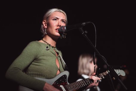 Nieve Ella se produit aux Rotondes ce weekend