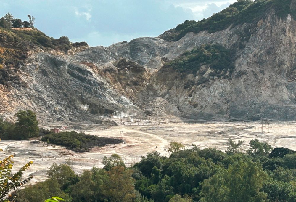 Italien / Erdbeben in Neapel nahe Supervulkan