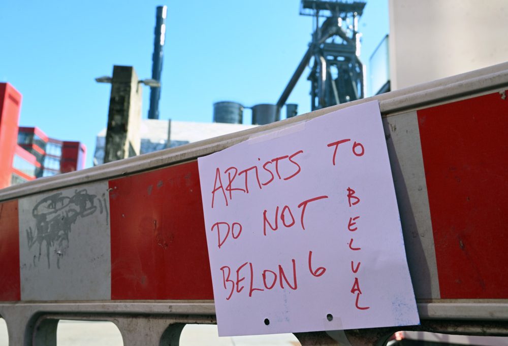 Kritik im öffentlichen Raum / „Artists do not belong to Belval“