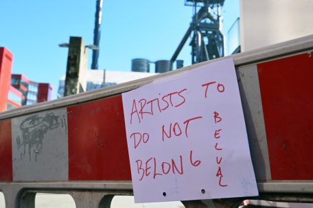 Kritik im öffentlichen Raum / „Artists do not belong to Belval“
