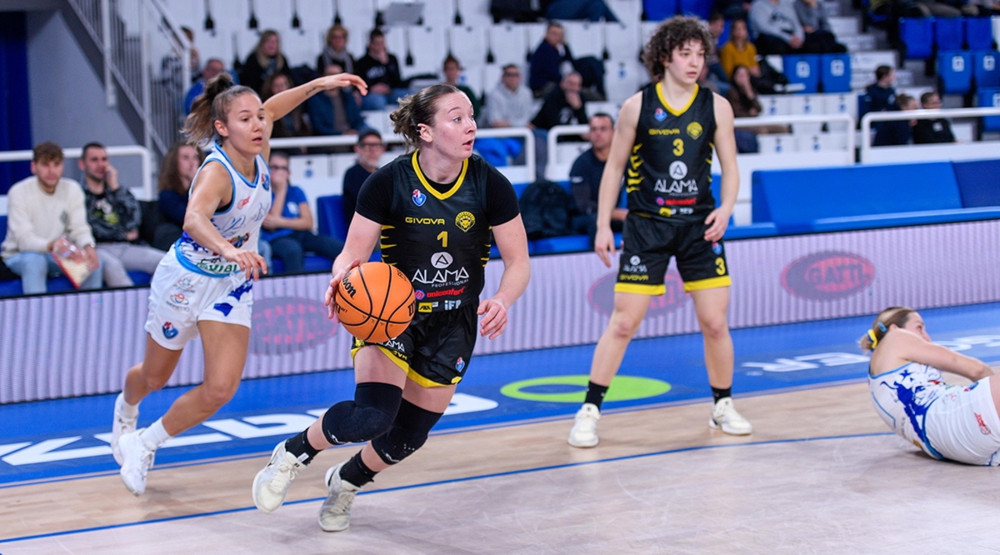 Auslands-Basketball / Erfolgreiche Basketball-Damen: Meynadier, Simon und Etute feiern wichtige Siege