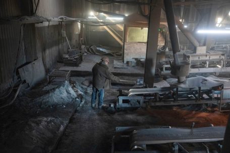 Ukraine-Krieg / Die Ukraine zapft für US-Hilfe ihre Bodenschätze an