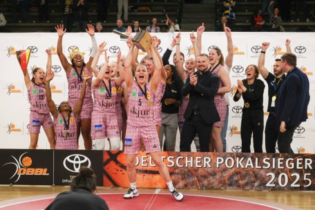 Basketball / Magaly Meynadier über ihr Wochenende voller Emotionen und eine Pokalparty im Bus