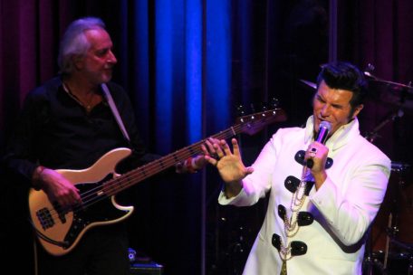 Ein Leben für den Rock ’n’ Roll / Elvis-Tribute-Artist Steven Pitman verabschiedet sich von der großen Bühne