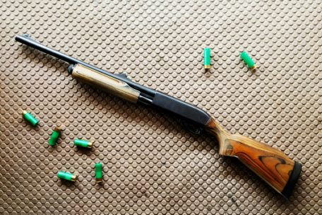 Flaxweiler  / Polizei konfisziert bei Hauskontrolle mehrere Waffen und Munition 