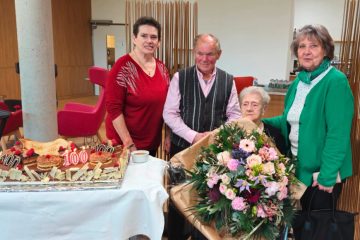 Elysis / Ur-Escherin feiert 100. Geburtstag: Marie Melchior-Wolsfeld im exklusiven Kreis