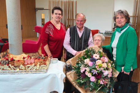 Elysis / Ur-Escherin feiert 100. Geburtstag: Marie Melchior-Wolsfeld im exklusiven Kreis