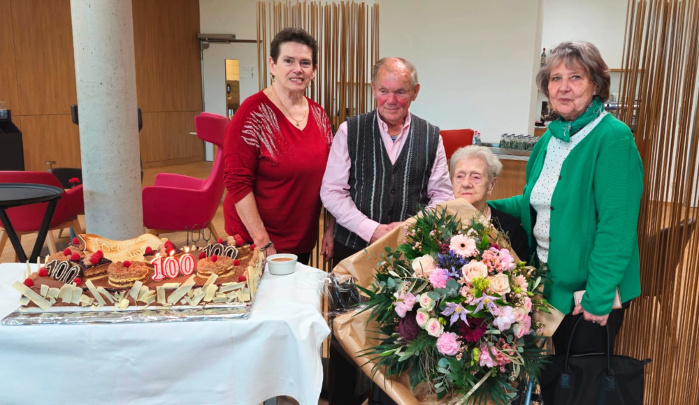Elysis / Ur-Escherin feiert 100. Geburtstag: Marie Melchior-Wolsfeld im exklusiven Kreis
