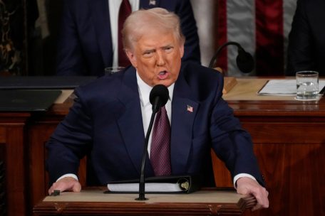 Editorial / Trump fördert den Sudden Death der Demokratie