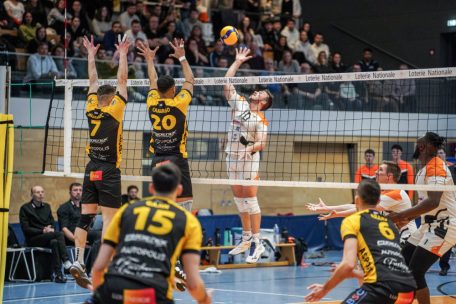 Volleyball / Halbfinale: Strassen verdienter Pokalfinalist